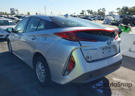 2017 Toyota Prius Prime Plus из США, поврежденный, VIN JTDKARFP7H3023185
